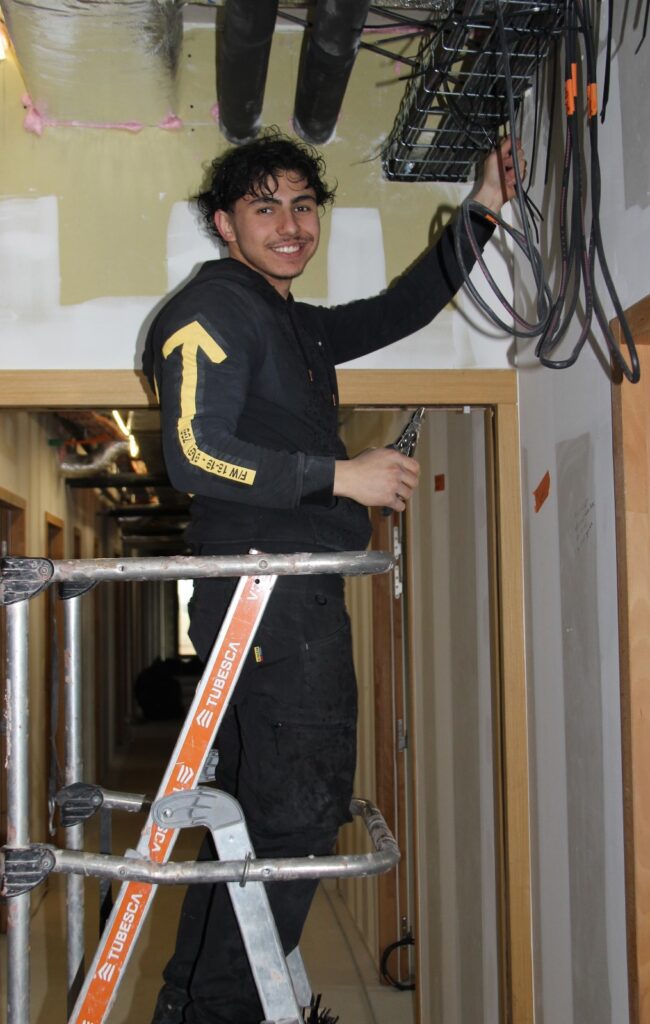 Erkan KARAKAYA électricité