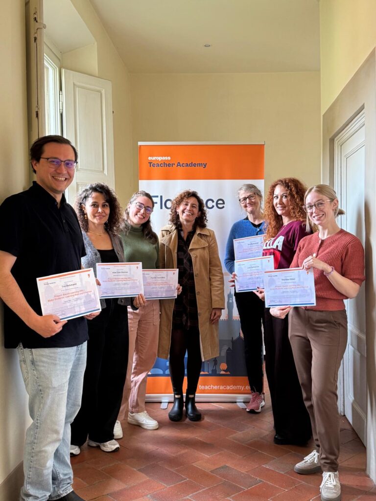 Training means boosting your professional career – presentation of training certificates and diplomas