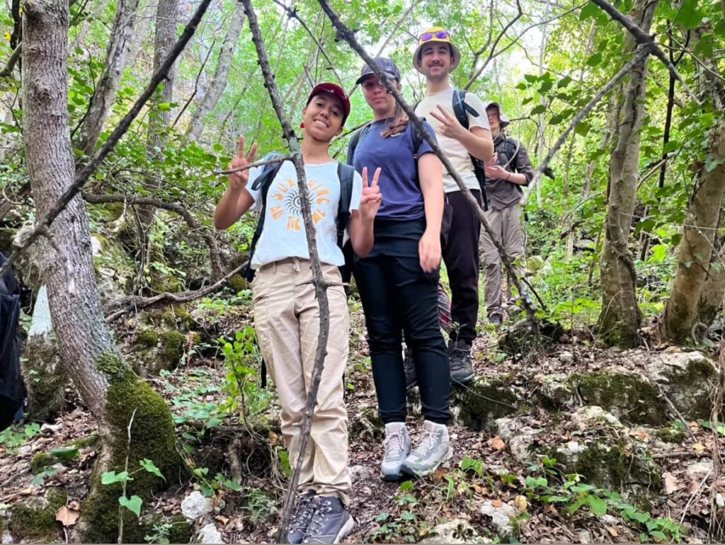 Randonnée de repérage des espèces mammifères 